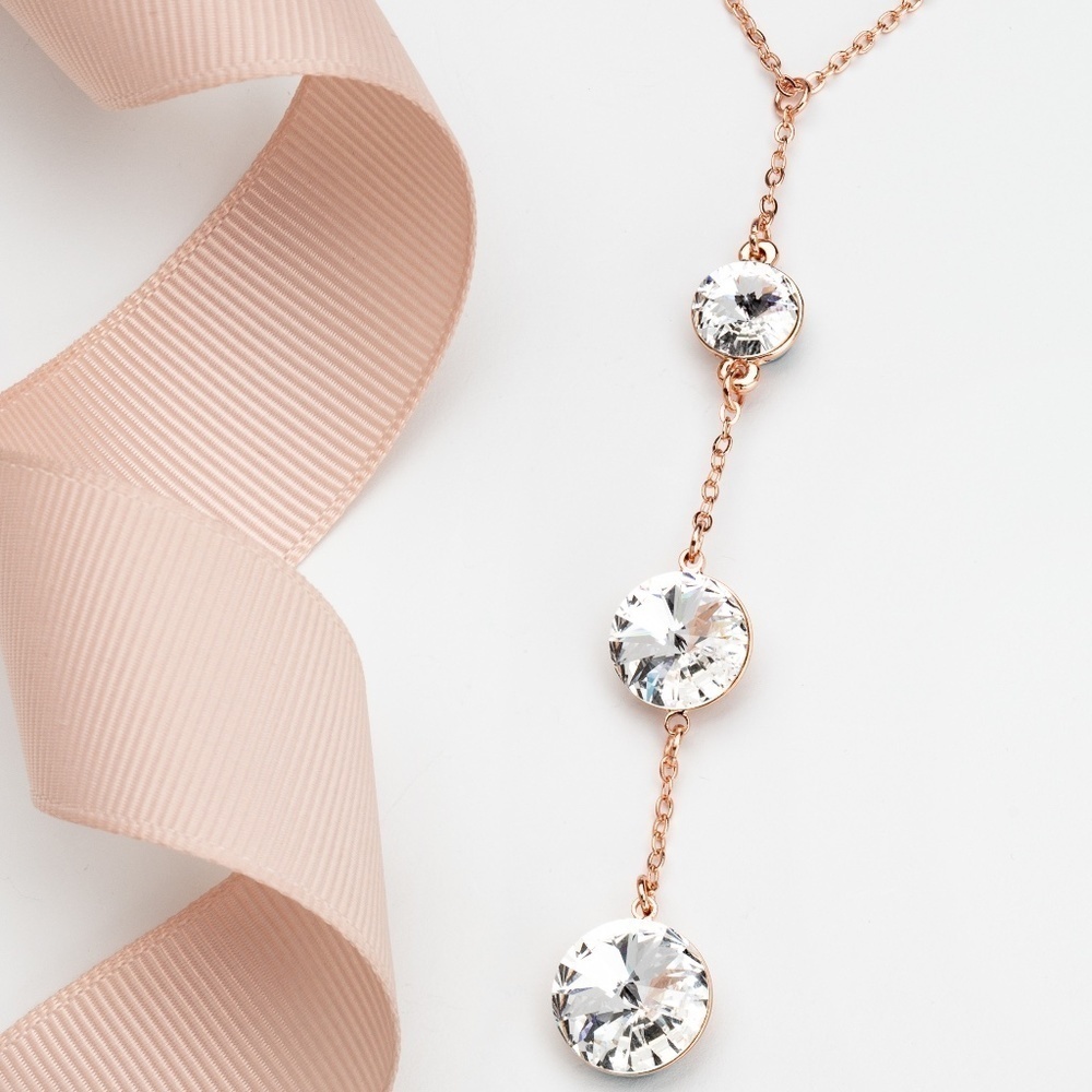 Graduated Necklace with Swarovski crystals